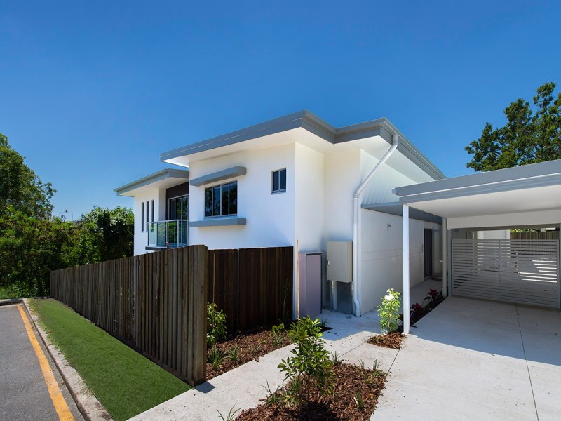 12/4 Carmody Road, St Lucia QLD 4067