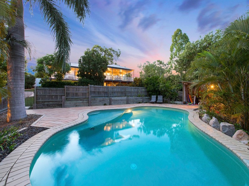 14 Westaway Crescent, Bellbowrie QLD 4070