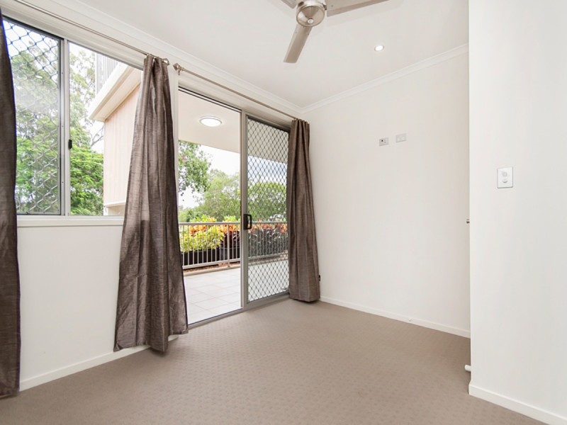 4/119 Macquarie Street, St Lucia QLD 4067