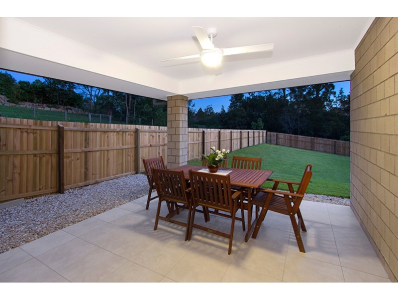 16 Stanaway Place, Bellbowrie QLD 4070