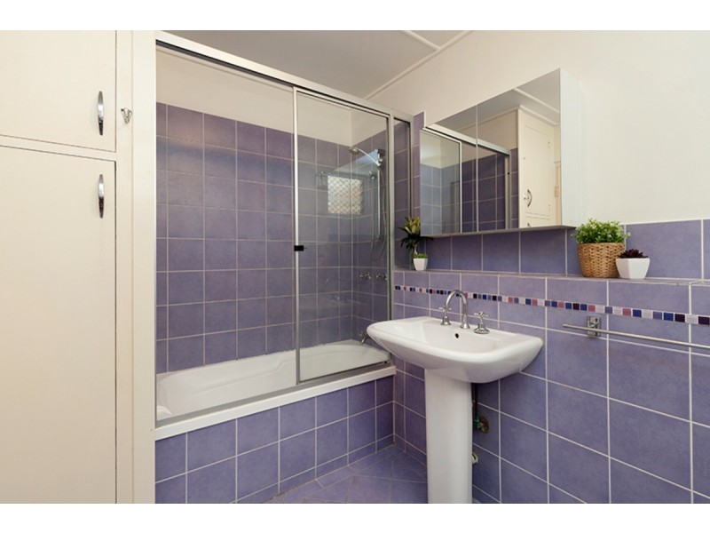 4/25 Raven Street, St Lucia QLD 4067