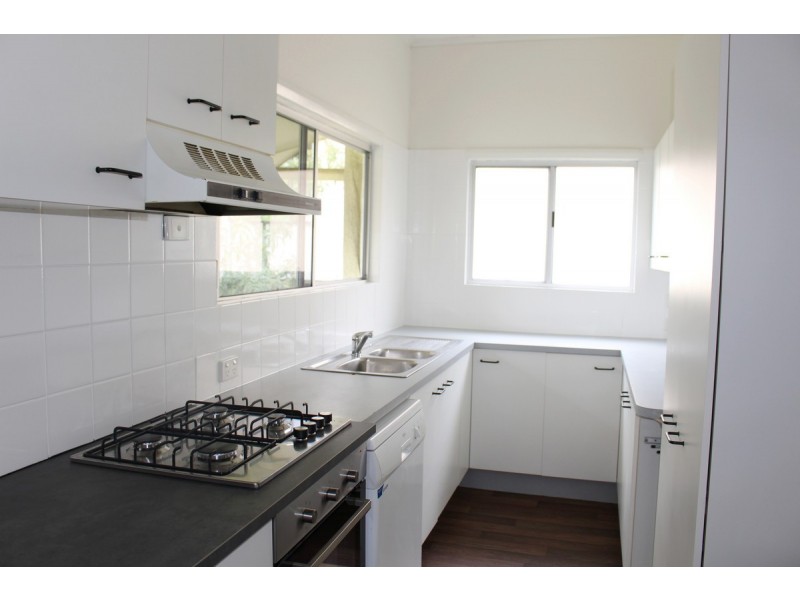 168 Highland Terrace, St Lucia QLD 4067