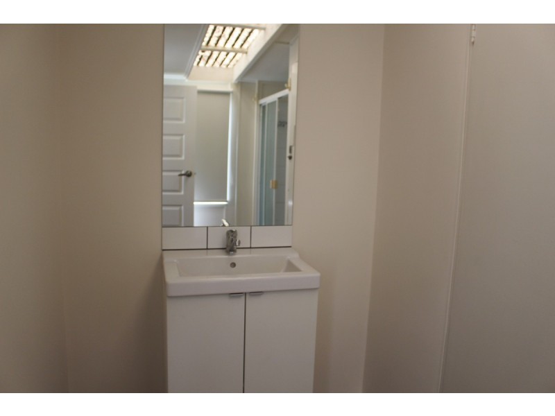 168 Highland Terrace, St Lucia QLD 4067