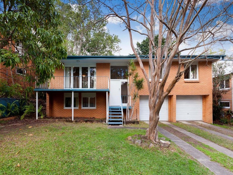 7 Harvard Street, Kenmore QLD 4069
