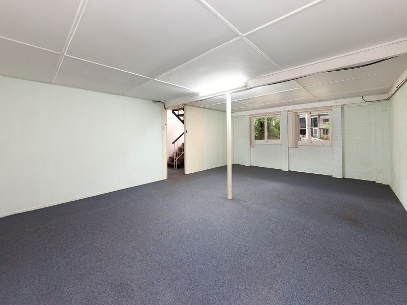 7 Harvard Street, Kenmore QLD 4069