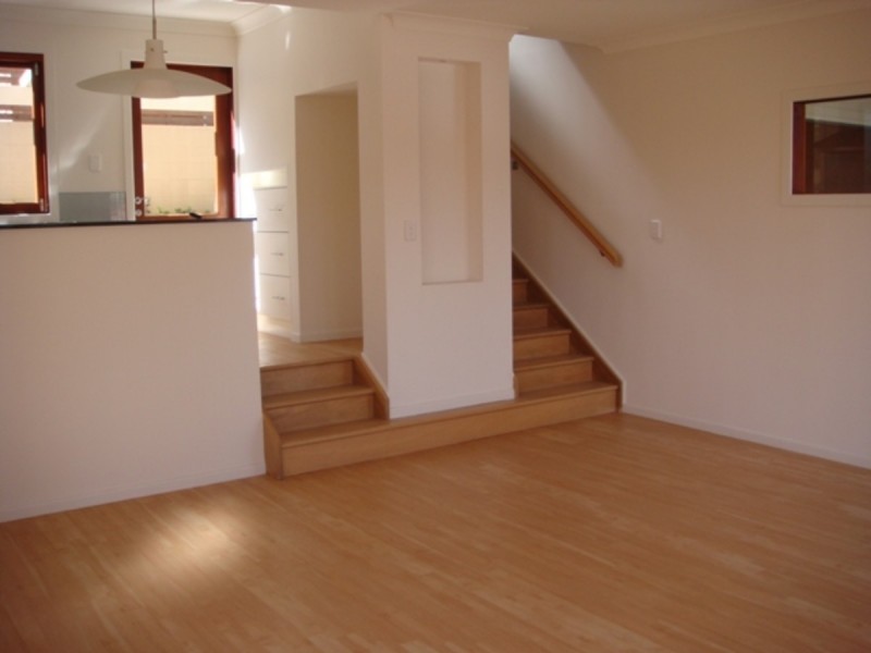 13 Wells Lane, Toowong QLD 4066