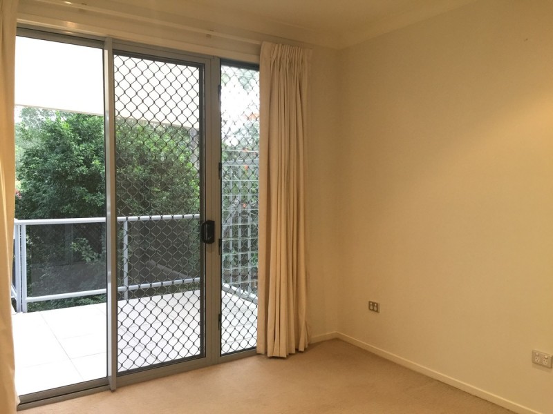 4/63-67 Bellevue Terrace, St Lucia QLD 4067