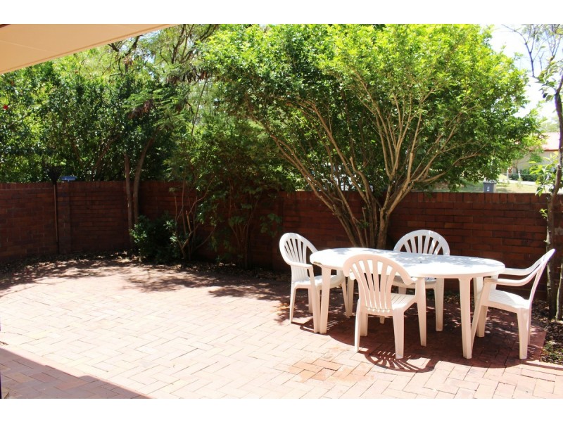 22/26 Carr Street, St Lucia QLD 4067