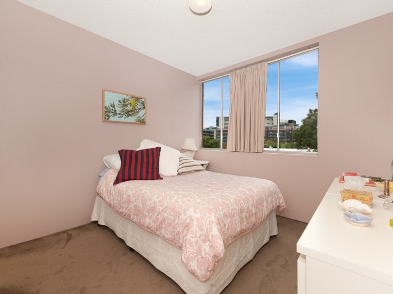 6/20 Mcilwraith Street, Auchenflower QLD 4066