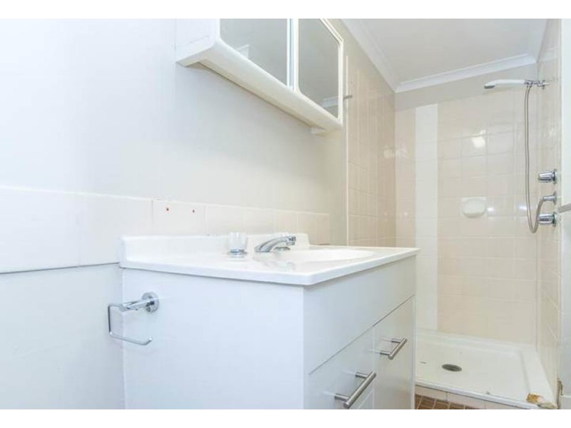 3/35 Durham Street, St Lucia QLD 4067