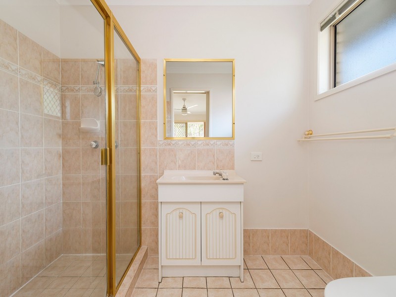 11 Carabeen Street, Bellbowrie QLD 4070