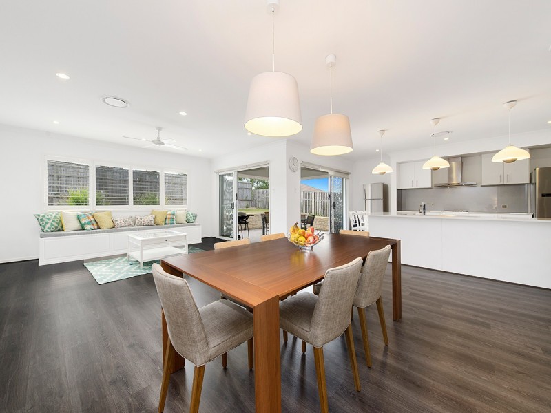 7 Kauri Pine Close, Moggill QLD 4070