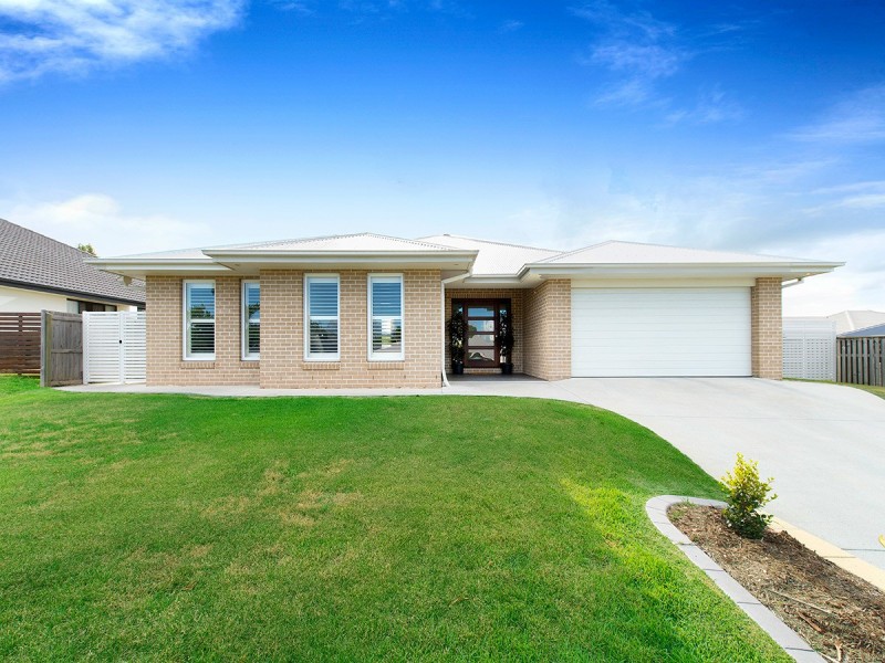 7 Kauri Pine Close, Moggill QLD 4070