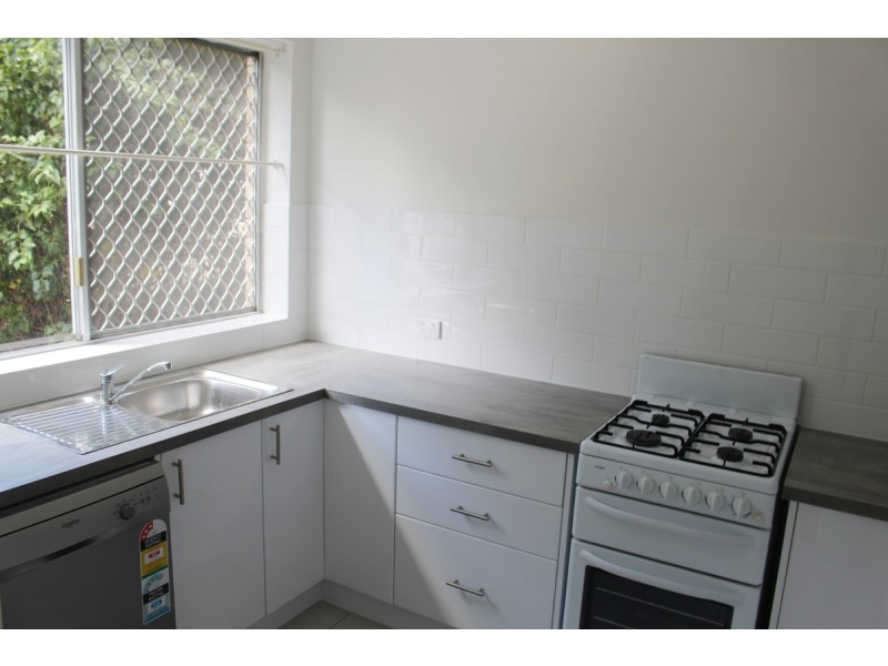 2/68 Bellevue Terrace, St Lucia QLD 4067