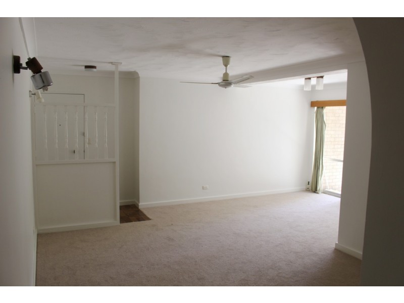 2/68 Bellevue Terrace, St Lucia QLD 4067