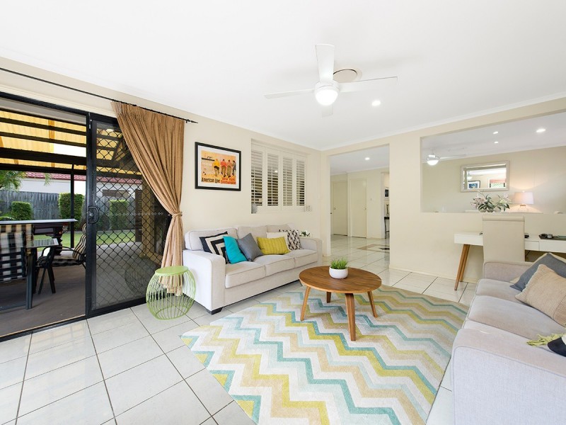 31 Glenwood Place, Moggill QLD 4070