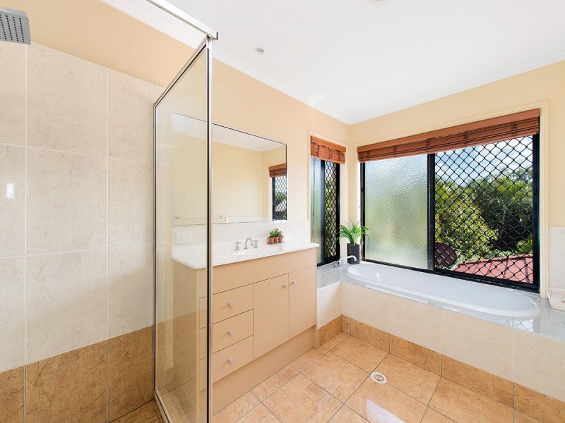 31 Glenwood Place, Moggill QLD 4070