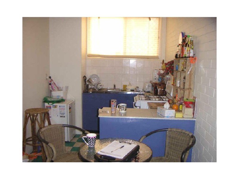 2/10 Auburn Terrace, Indooroopilly QLD 4068