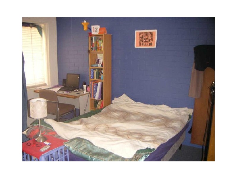 2/10 Auburn Terrace, Indooroopilly QLD 4068