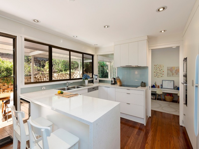 40 Fairweather Street, Kenmore QLD 4069