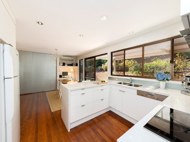 40 Fairweather Street, Kenmore QLD 4069