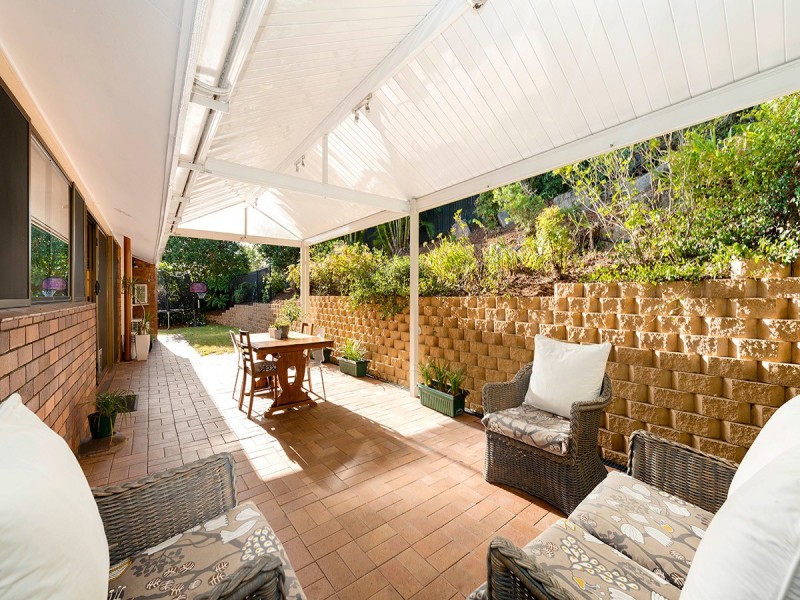 40 Fairweather Street, Kenmore QLD 4069