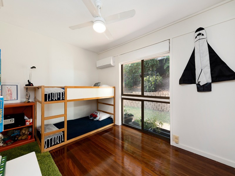 40 Fairweather Street, Kenmore QLD 4069