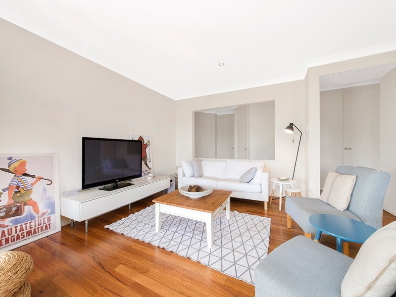 205 Gibson Crescent, Bellbowrie QLD 4070