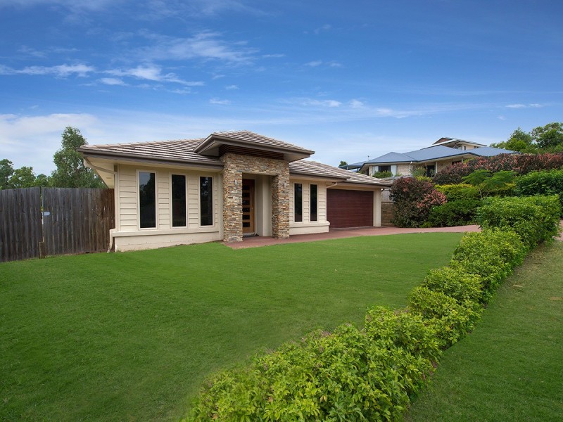 205 Gibson Crescent, Bellbowrie QLD 4070