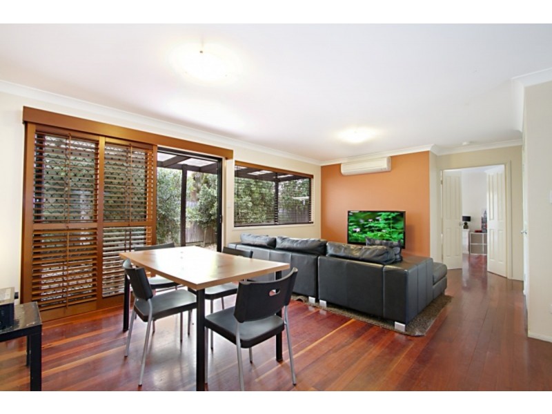 5/56 Central Avenue, Indooroopilly QLD 4068