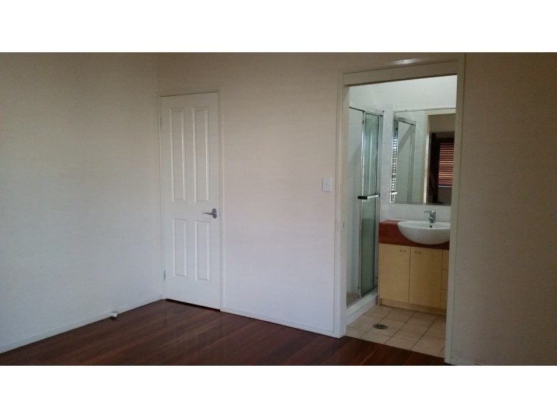 5/56 Central Avenue, Indooroopilly QLD 4068