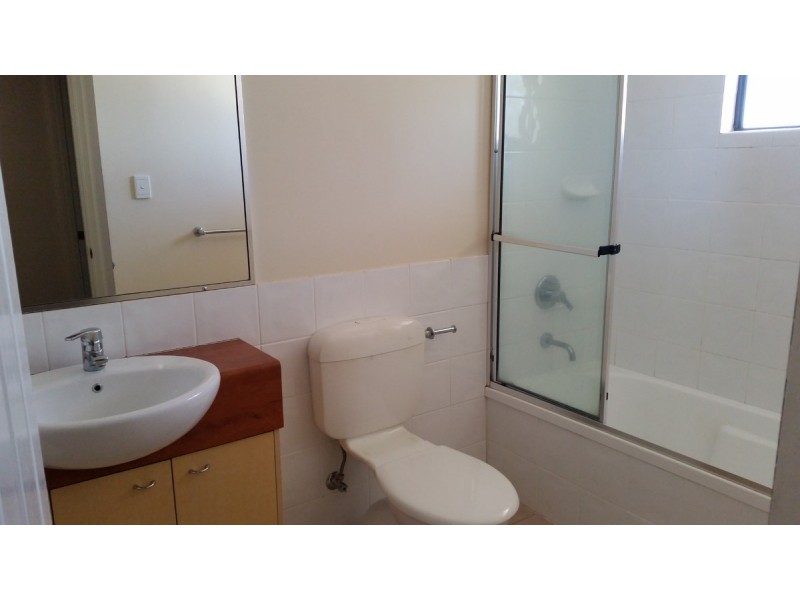 5/56 Central Avenue, Indooroopilly QLD 4068