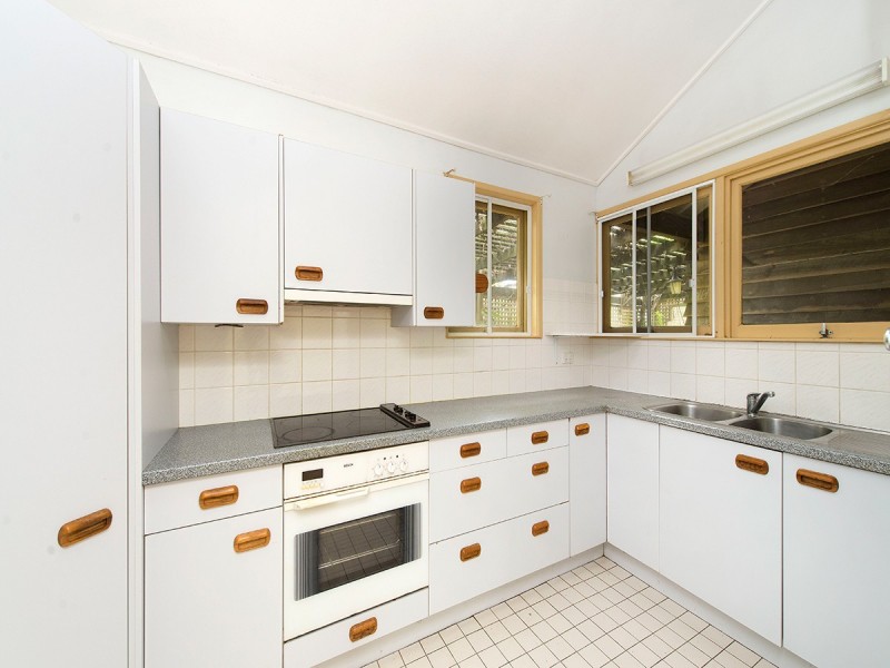 66 Ironside Street, St Lucia QLD 4067