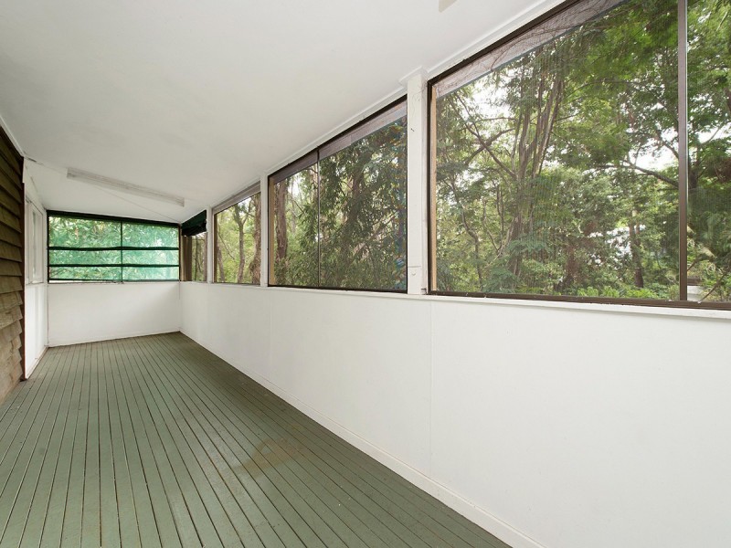 66 Ironside Street, St Lucia QLD 4067