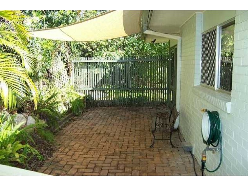 4 Whitian Street, Chapel Hill QLD 4069