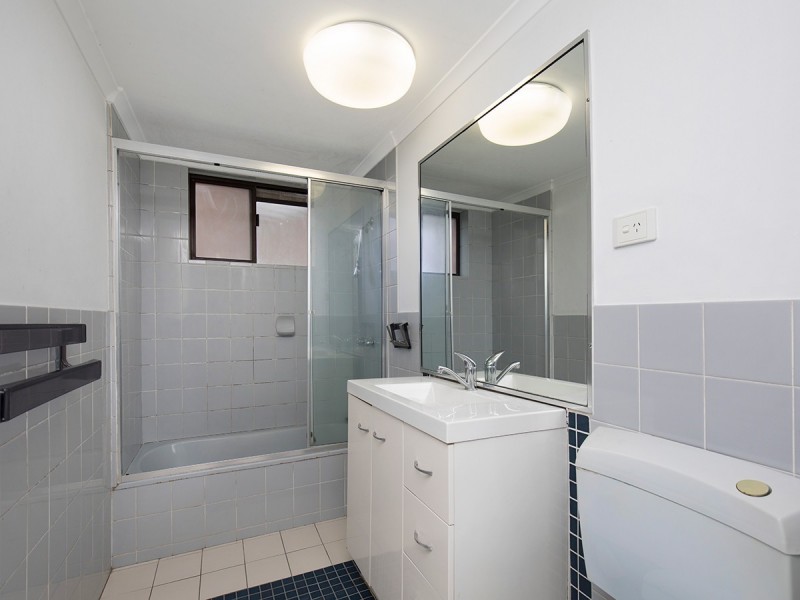 20/26 Carr Street, St Lucia QLD 4067