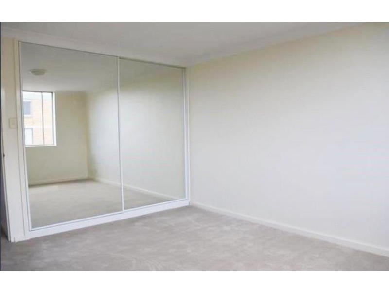 19/136 Macquarie Street, St Lucia QLD 4067