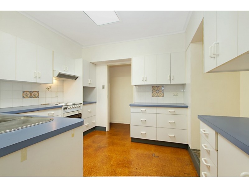 13 Jenkinson Street, Indooroopilly QLD 4068