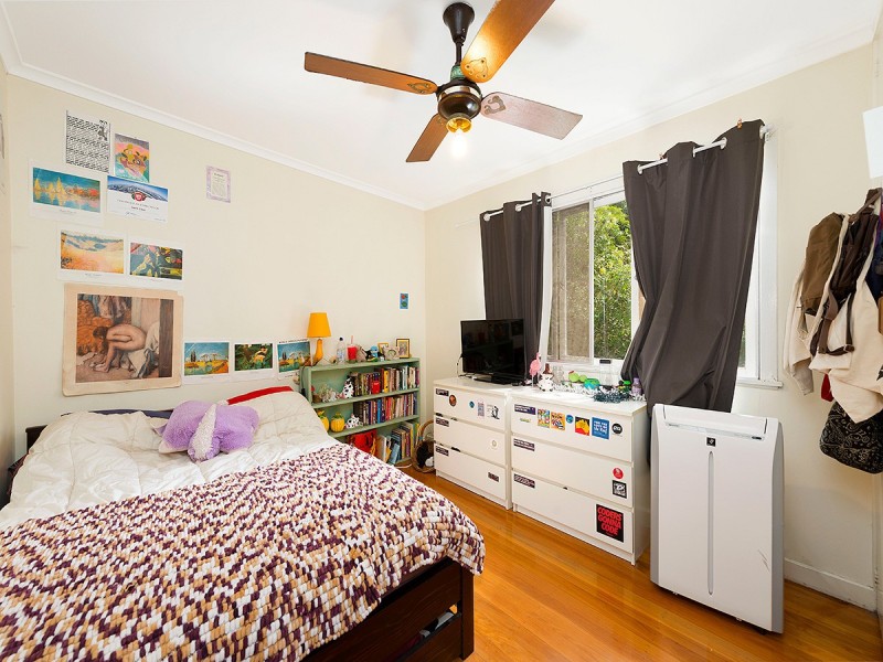15 Jenkinson Street, Indooroopilly QLD 4068