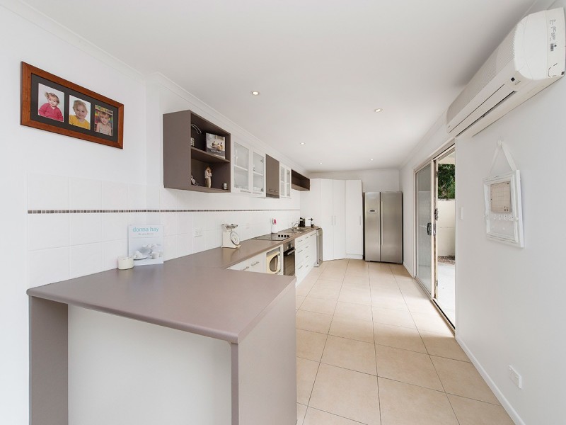 45 Mazzard Street, Bellbowrie QLD 4070