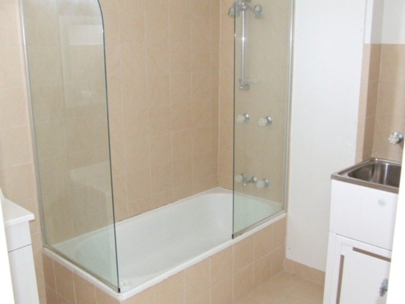 1/31 Grove Street, Toowong QLD 4066