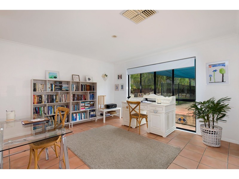 128 Pioneer Crescent, Bellbowrie QLD 4070