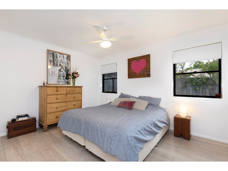 128 Pioneer Crescent, Bellbowrie QLD 4070