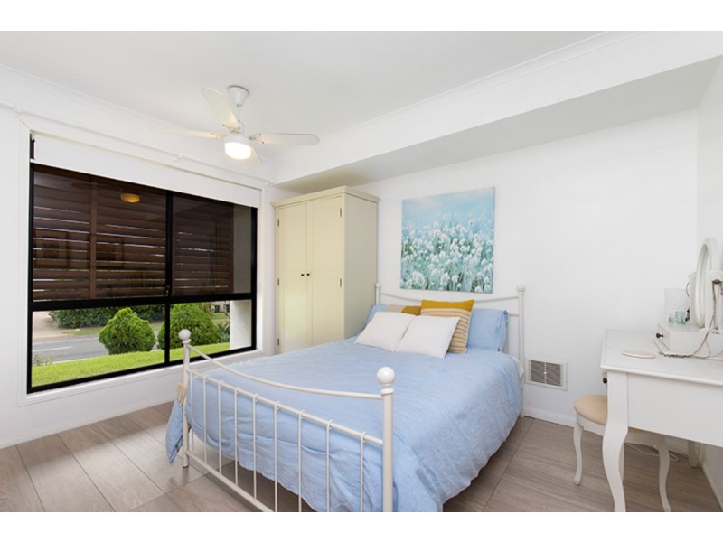 128 Pioneer Crescent, Bellbowrie QLD 4070