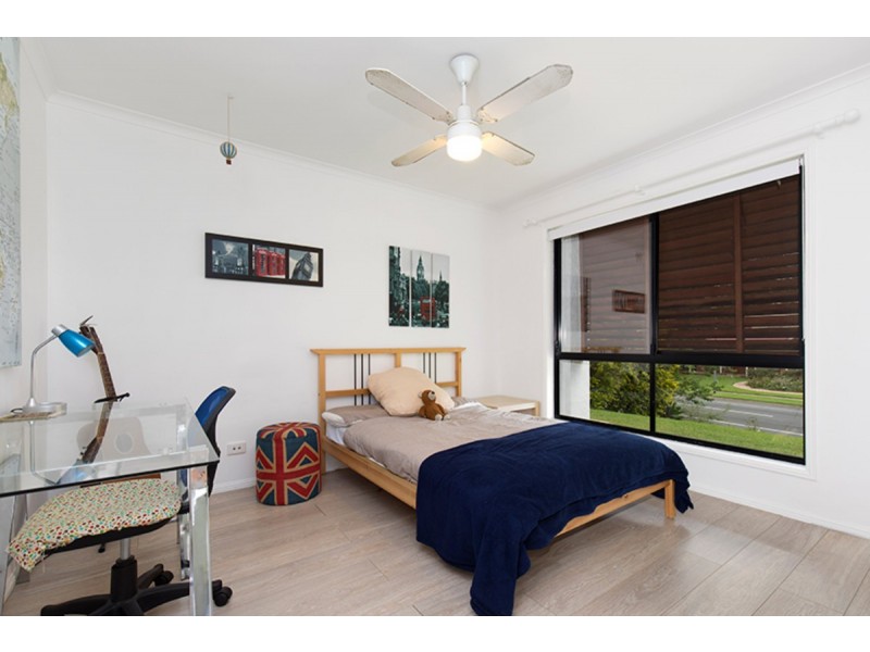 128 Pioneer Crescent, Bellbowrie QLD 4070