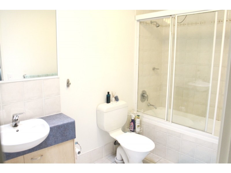 2/255 Moggill Road, Indooroopilly QLD 4068