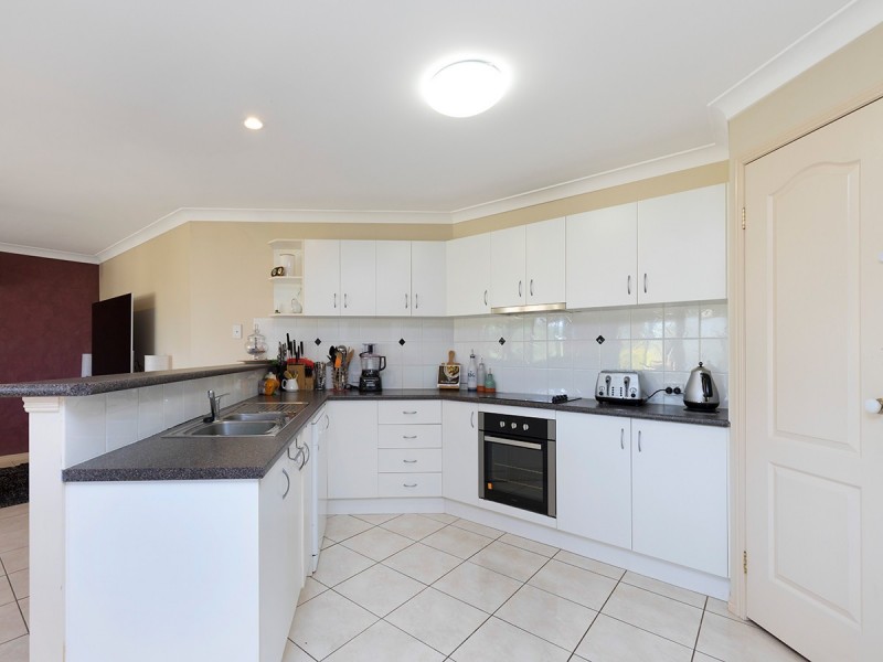 12 Sandlewood Close, Moggill QLD 4070