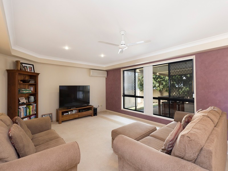 12 Sandlewood Close, Moggill QLD 4070