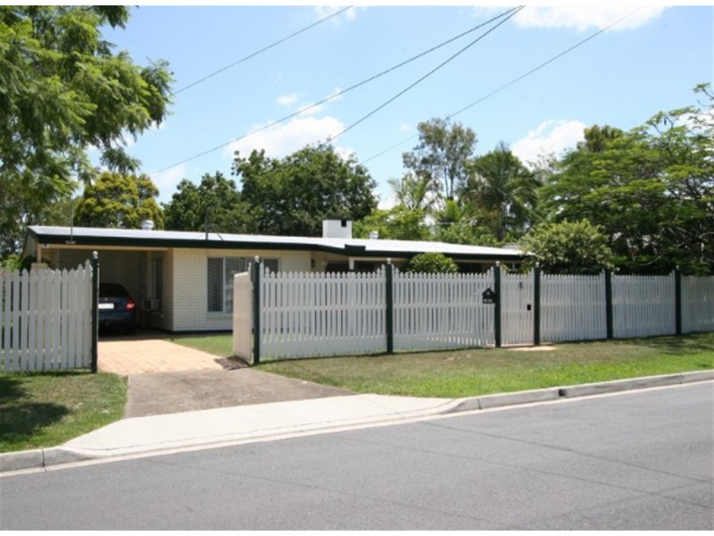 4 Durness Street, Kenmore QLD 4069