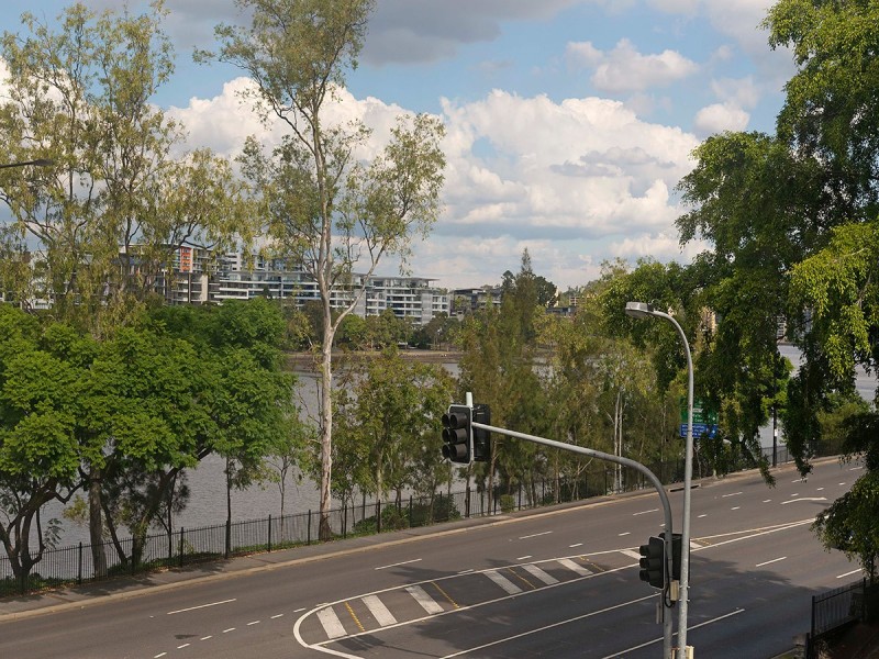 11/435 Coronation Drive, Auchenflower QLD 4066